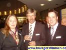 Sonderangebot: SPD-Treffen - Dr. Gabrielle Andretta (MdL), Oberbürgermeister Wolfgang Meyer, Tom Wedrins (Ratsfraktionsvorsitzender) von Pressefoto