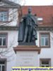Gründer der Universität auf dem Wilhelmsplatz
