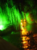 Porth , 2006 © Frühjahrsgrüne Bäume und orange Lichtspiegelungen im Leinekanal sehen nett aus.