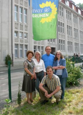 Pressefoto: Pressefoto/Grüne , 2008 © Kreisvorstand der Grünen 2008 - Rahima Valena, Barbara Jahns, Dietmar Kuhn, Thomas Deimel-Bessler, Ute Haferburg (von links nach rechts)