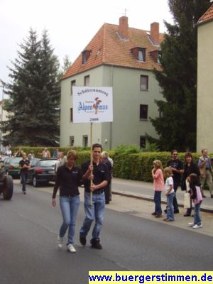 Pressefoto: http://www.buergerstimmen.de/ , 2008 © der Sponsor des Schützenumzug - das Alpenmax - muss hier natürlich erwähnt werden damit im nächsten Jahr weitere Sponsoren dazukommen und aus dem Schützenfest wieder ein Volksfest machen