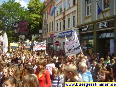 Pressefoto: http://www.buergerstimmen.de/ , 2009 © Demo am 17. Juni - 008 - endlich geht es los .jpg