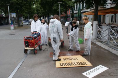 Pressefoto: , 2009 © Arbeitsvorbereitungen für die Clean-Graffitis.jpg
