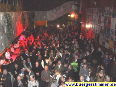 Pressefoto: http://www.buergerstimmen.de/ , 2010 © Aus allen Schichten des Volkes kamen Bürger zum Neujahrsempfang der Stadt Göttingen.jpg