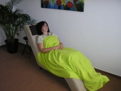 Pressefoto: , 2010 © Eine bequeme Umgebung und eine ruhige Atmosphäre sichern den Erfolg der Hypnose