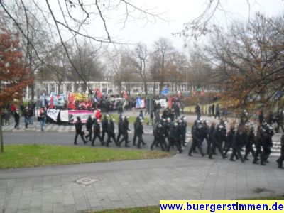 Pressefoto: http://www.buergerstimmen.de/ , 2011 © rwinterromantische Impressionen - Demonstration von Polizei und Linken in Göttingen