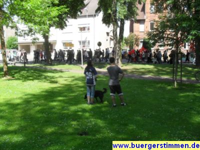 Pressefoto: http://www.buergerstimmen.de/ , 2011 © Die Demonstration in Northeim lockte auch Zaungäste an -
