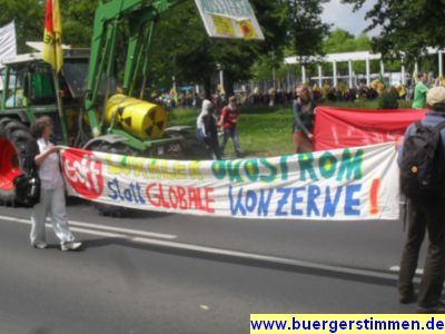 Pressefoto: http://www.buergerstimmen.de/ , 2011 © Banner - e.Off - Lokaler Ökostrom statt globale Konzerne