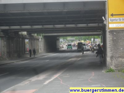 Pressefoto: http://www.buergerstimmen.de/ , 2011 © Kundgebung der Anti-Atomkraft-Demo 2011 vor den Göttinger Stadtwerken